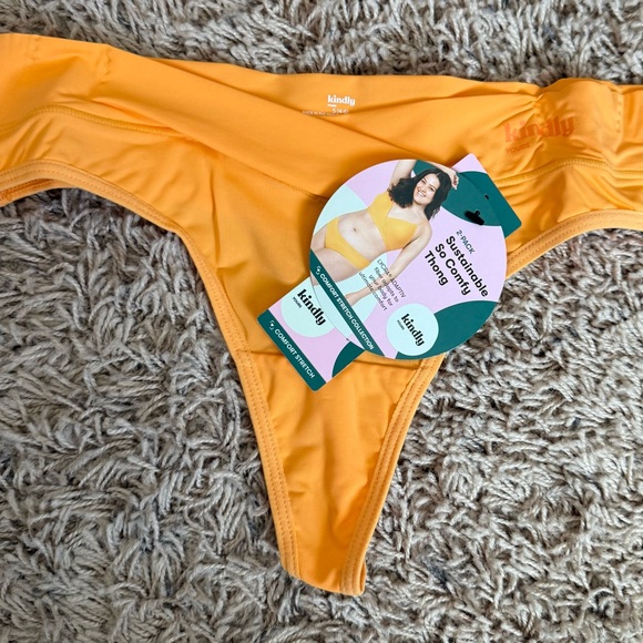 Kindly Yours So Comfy Crossover Waist Thong Panties 4 Pairs Size: S (4-6) - Picture 2 of 5